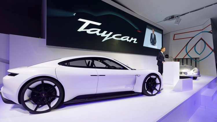 taycan2