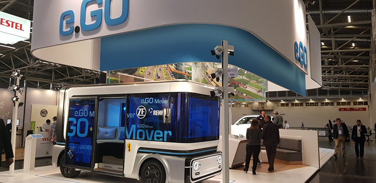 Εκεί και η ZF με το γνωστό mini Bus που είδαμε για πρώτη φορά φέτος στην Διεθνή έκθεση Automechanika Frankfurt 2018.