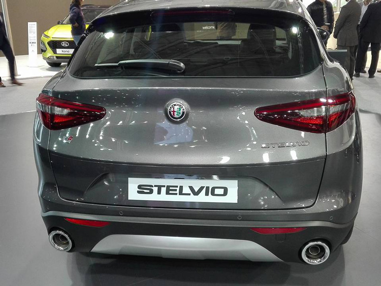 Νέα Alfa Romeo Stelvio
