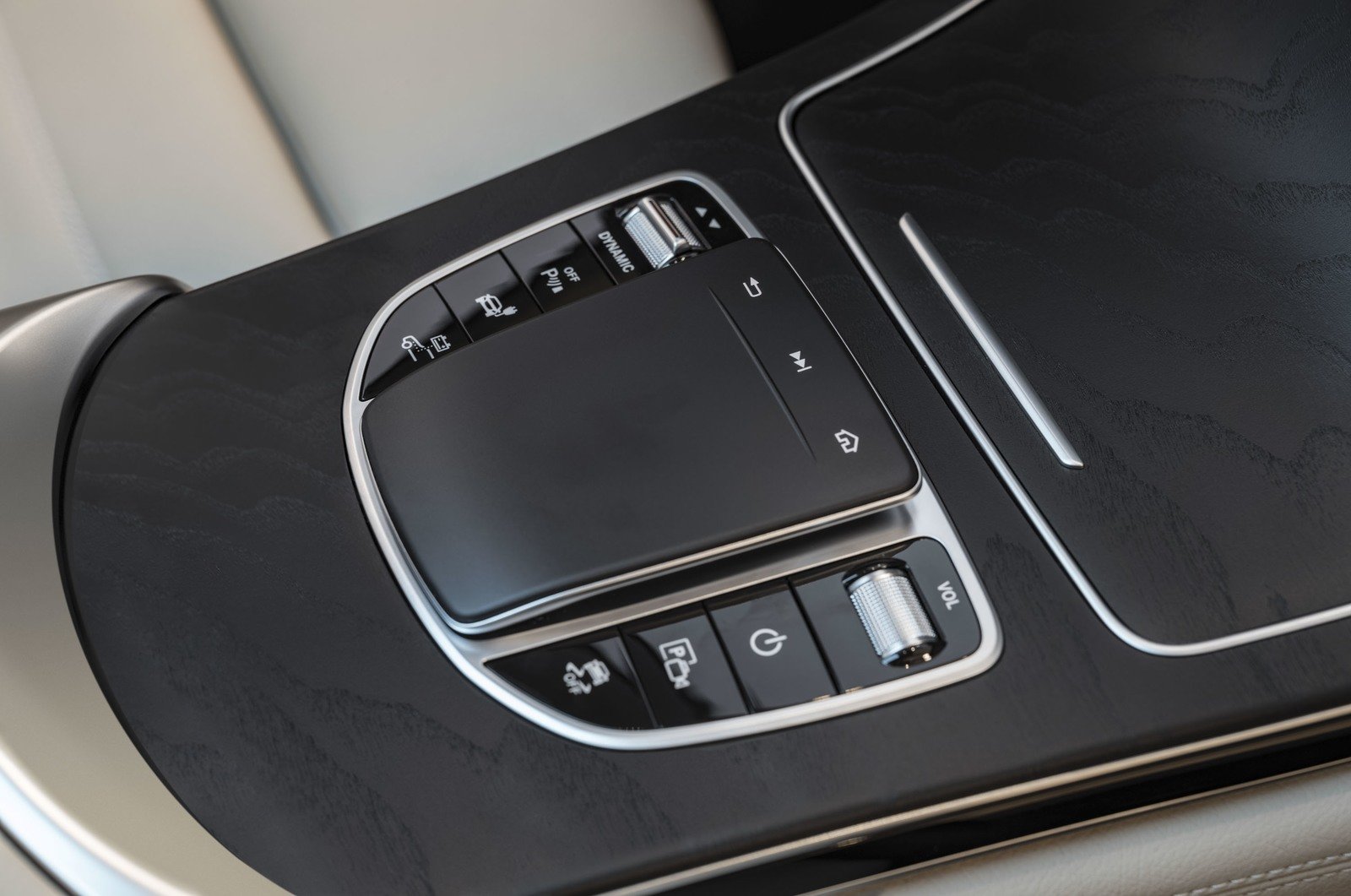 Mercedes με το GLC F-Cell