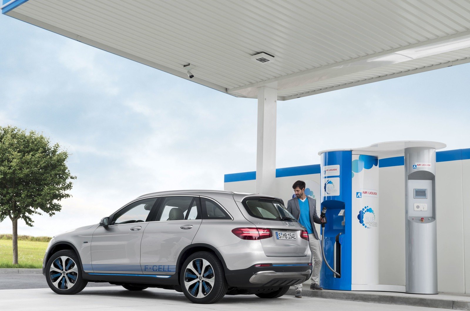 Mercedes με το GLC F-Cell