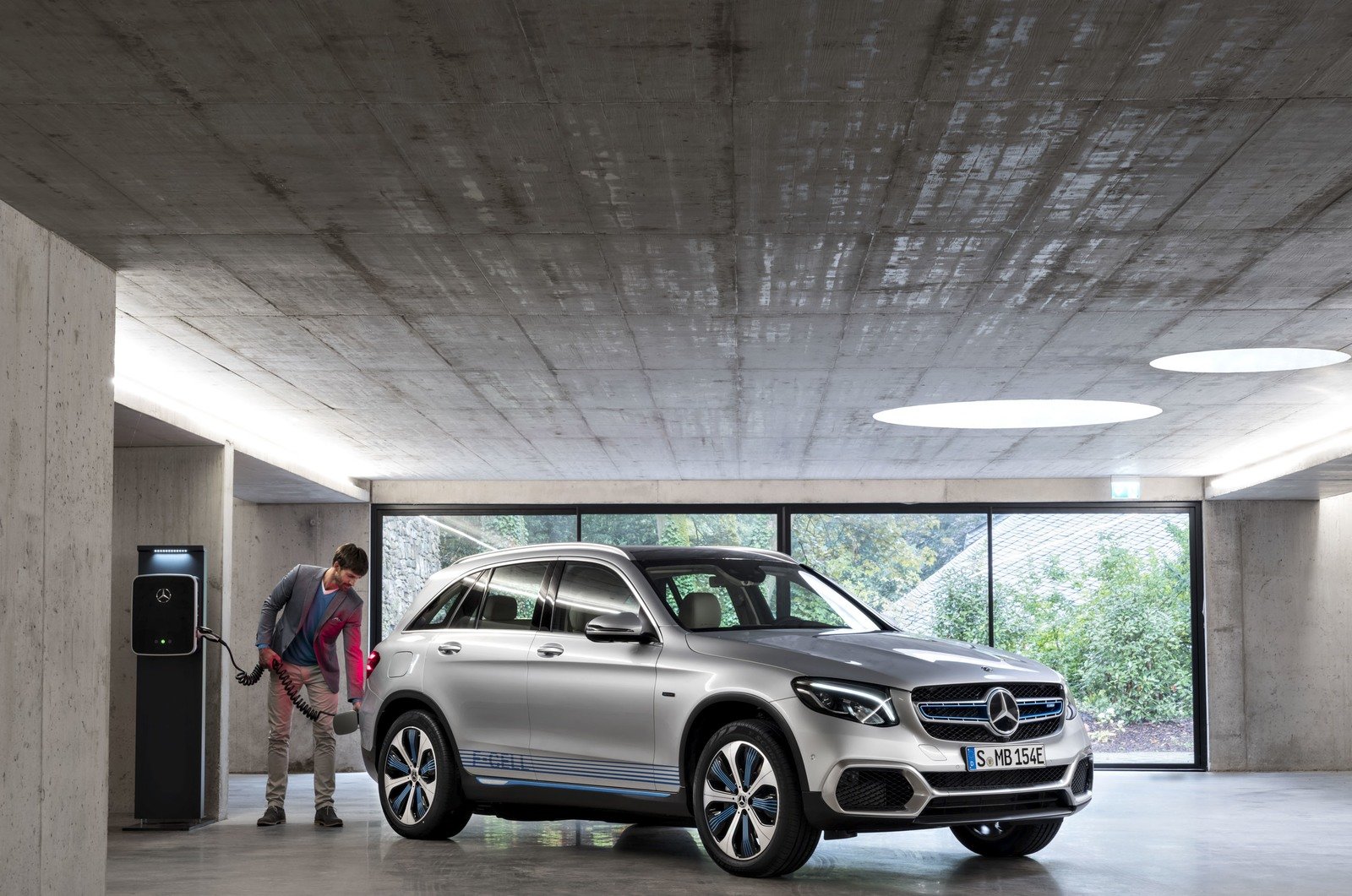 Mercedes με το GLC F-Cell