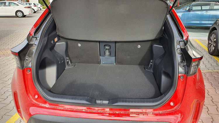 toyota cross 10