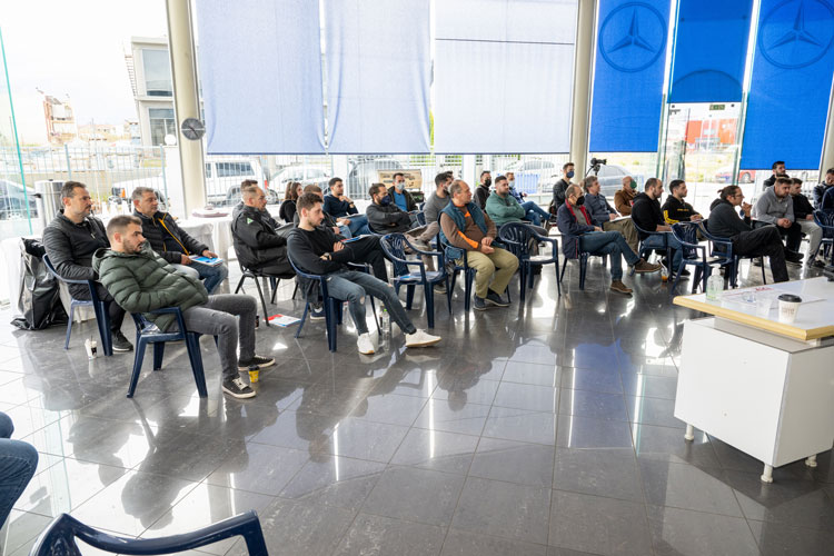 Ολοκληρώθηκε το Τεχνικό Σεμινάριο Ηλεκτροκίνησης στη Πάτρα