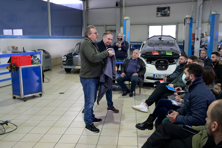 Ολοκληρώθηκε το Τεχνικό Σεμινάριο Ηλεκτροκίνησης στη Πάτρα